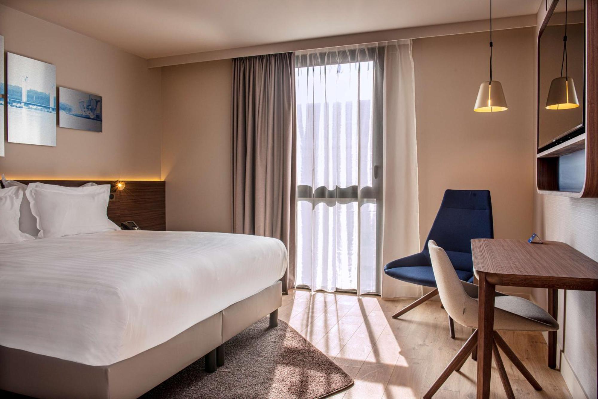 Radisson Blu Hotel, Rouen Centre Εξωτερικό φωτογραφία